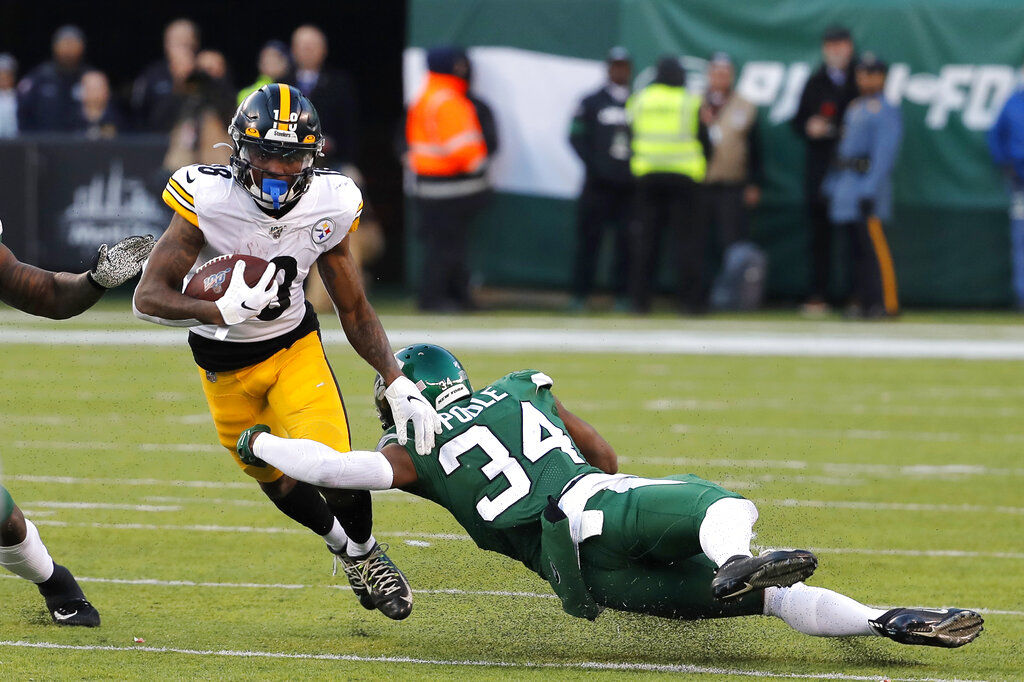 Steelers wide receiver Diontae Johnson